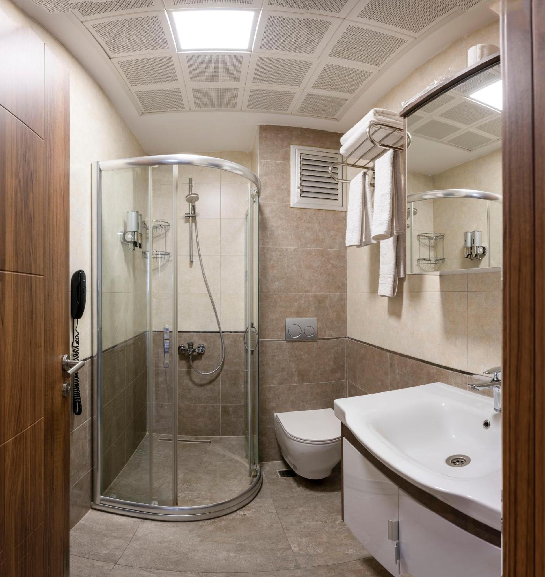 Comfort Suites Hotel Стамбул Экстерьер фото